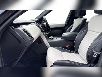 Used Land Rover Discovery 2022 for sale - 75651680: Photo