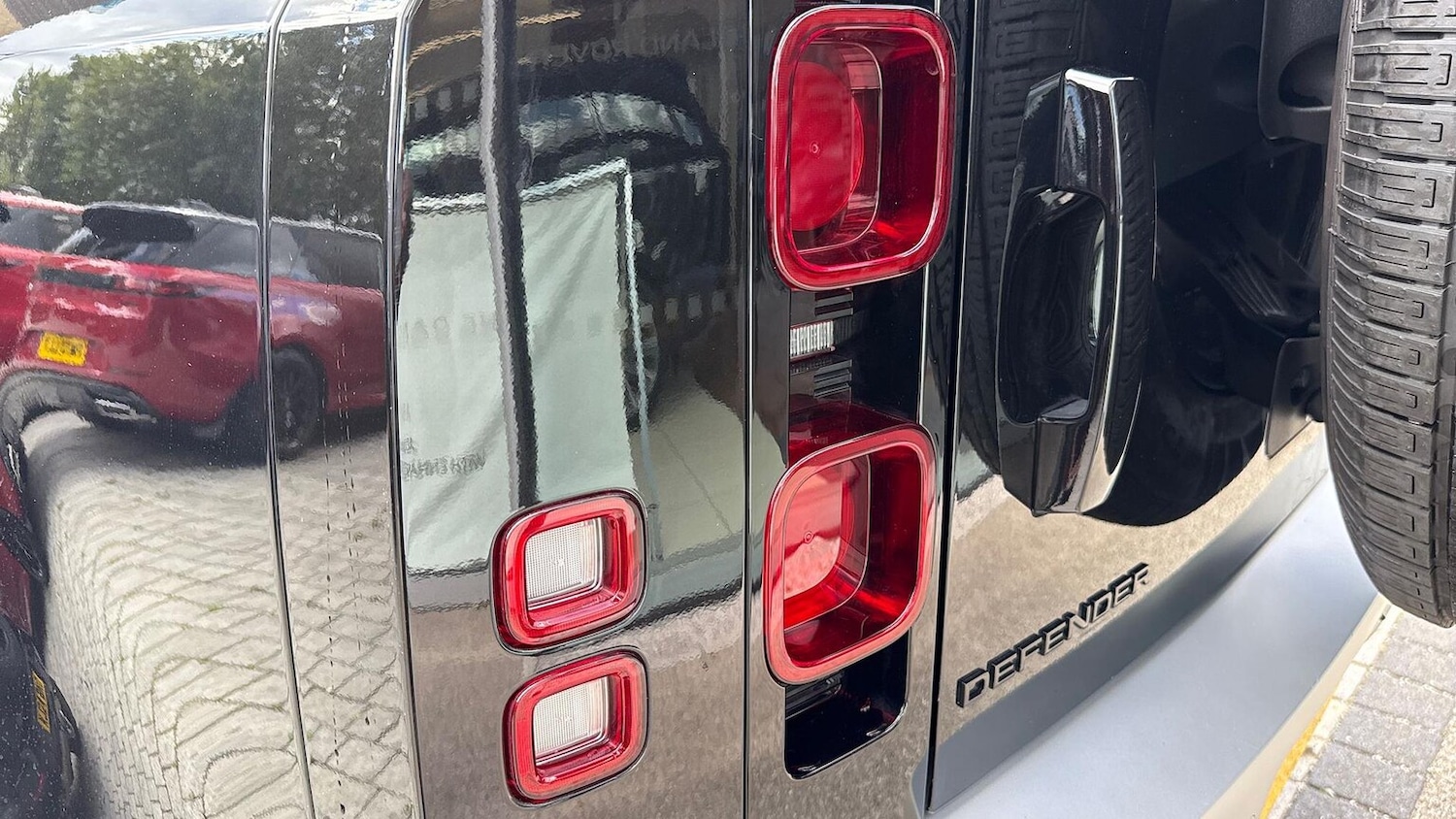 Used Land Rover Defender 2023 for sale - 76157238: Photo 19
