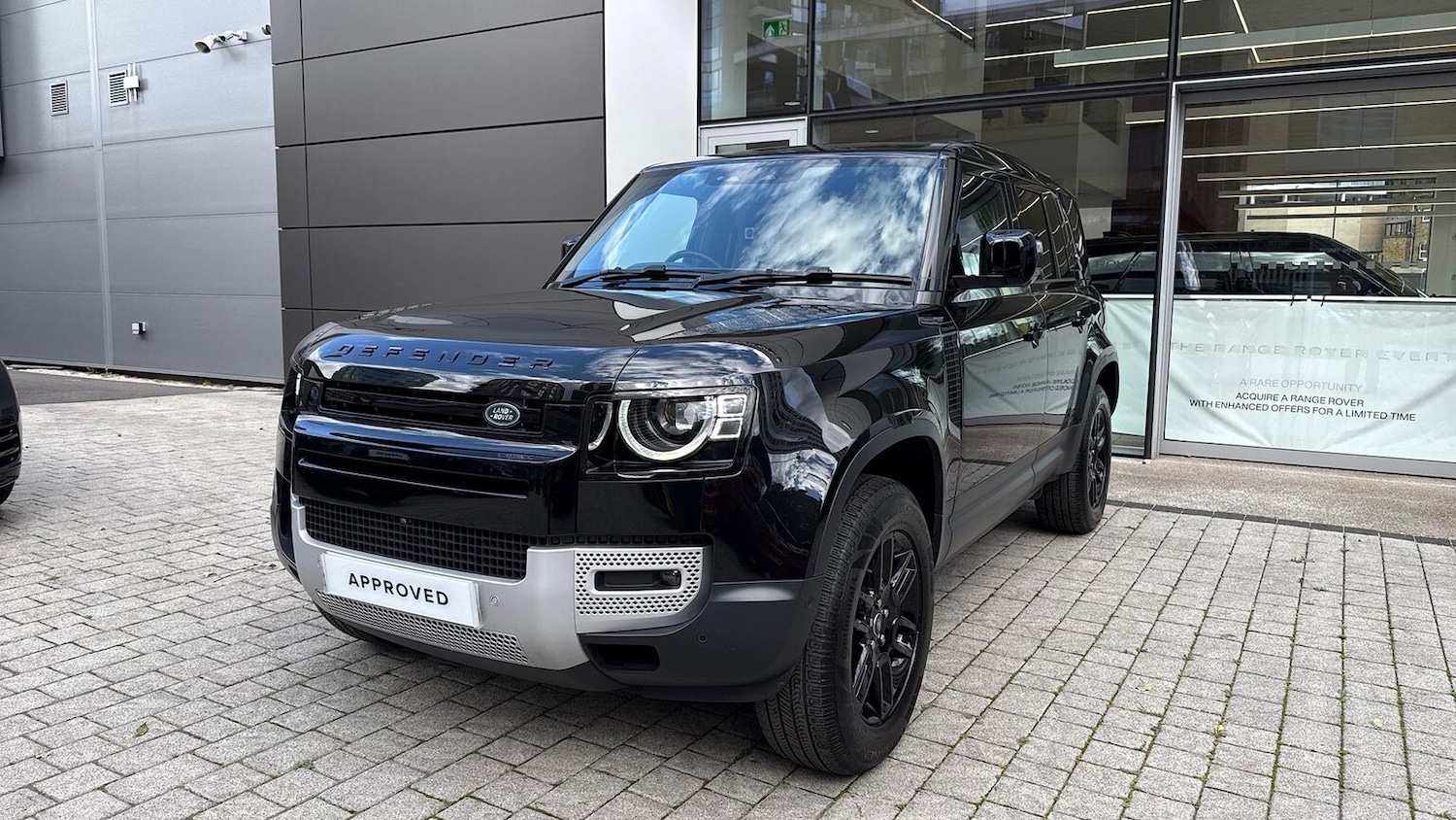 Used Land Rover Defender 2023 for sale - 76157238: Photo 28