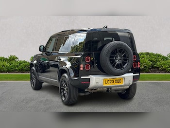Used Land Rover Defender 2023 for sale - 76157238: Photo 2
