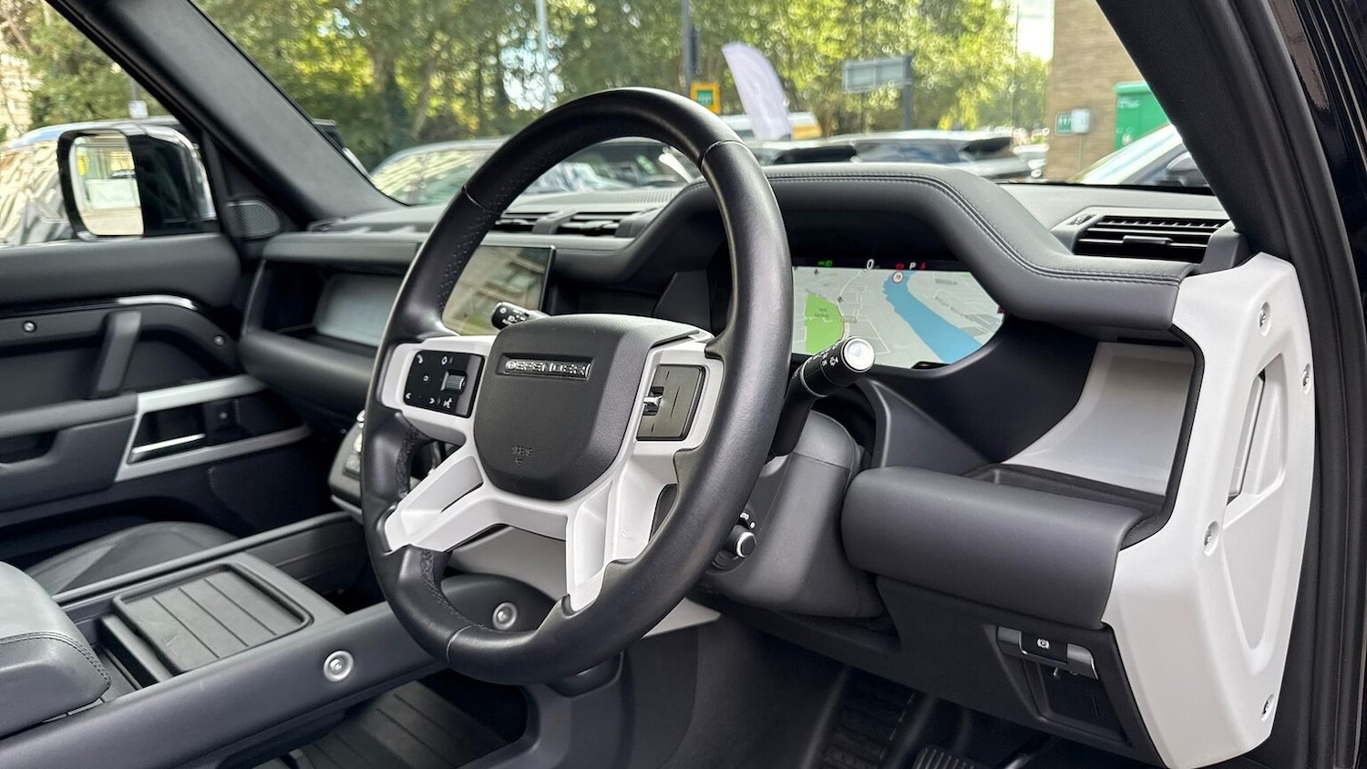 Used Land Rover Defender 2023 for sale - 76157238: Photo 34