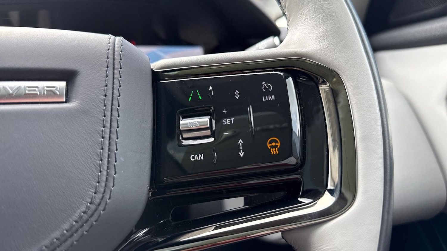Used Land Rover Range Rover Velar 2024 for sale - 76129035: Photo 36