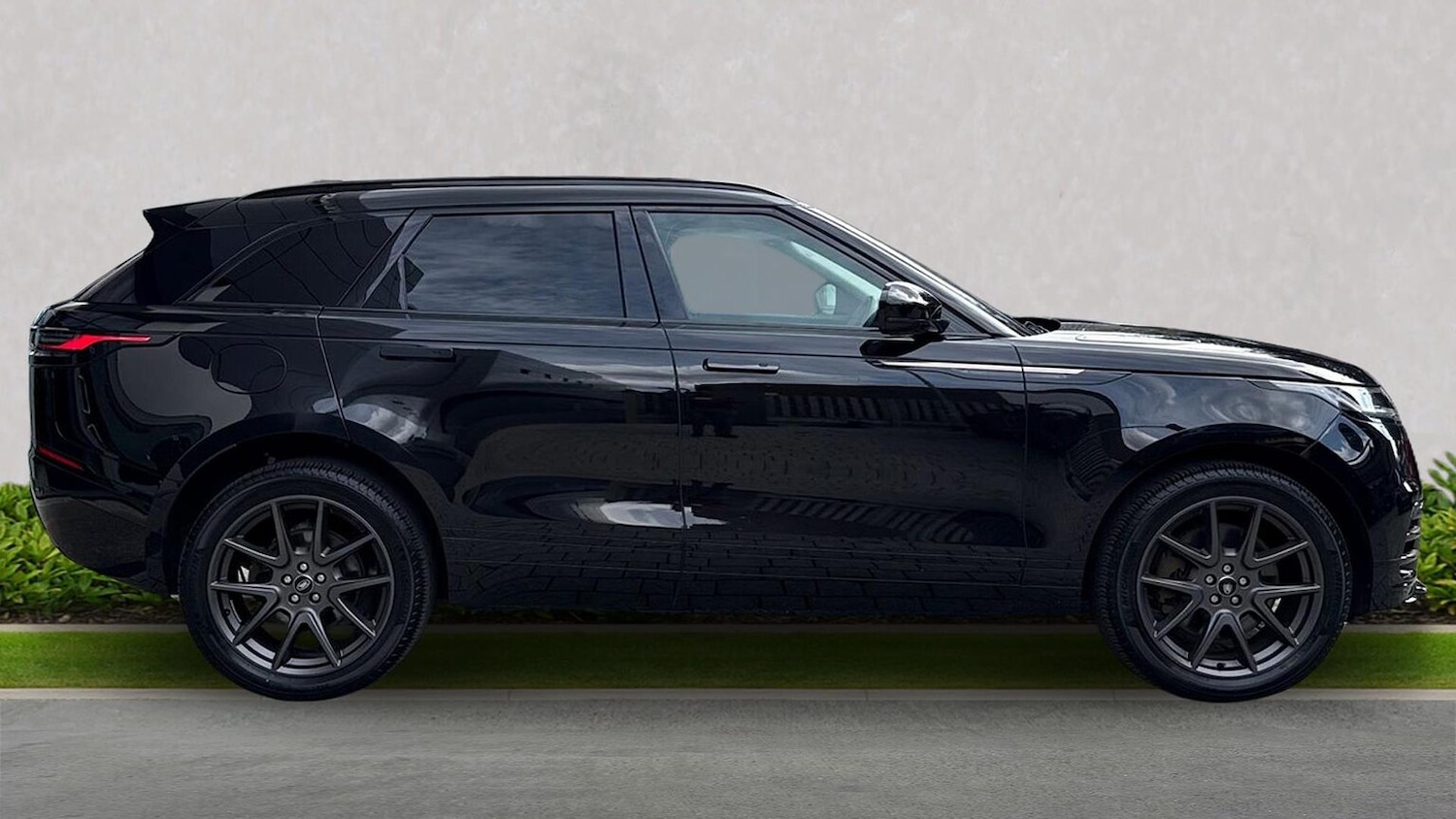 Used Land Rover Range Rover Velar 2024 for sale - 76129035: Photo 5