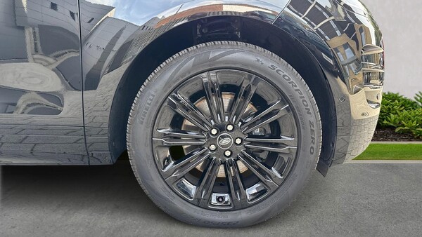Used Land Rover Range Rover Evoque 2025 for sale - 75557399: Photo 8
