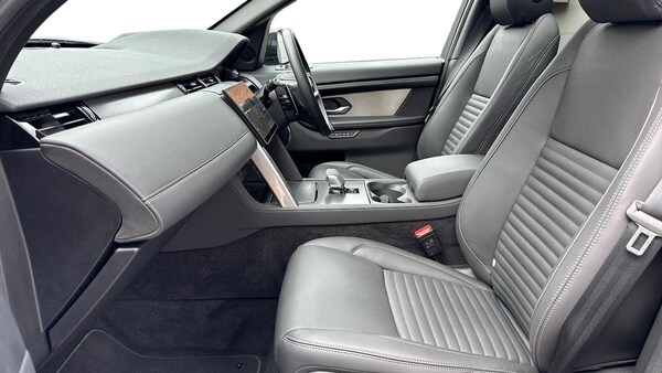 Used Land Rover Discovery Sport 2025 for sale - 75557421: Photo 3