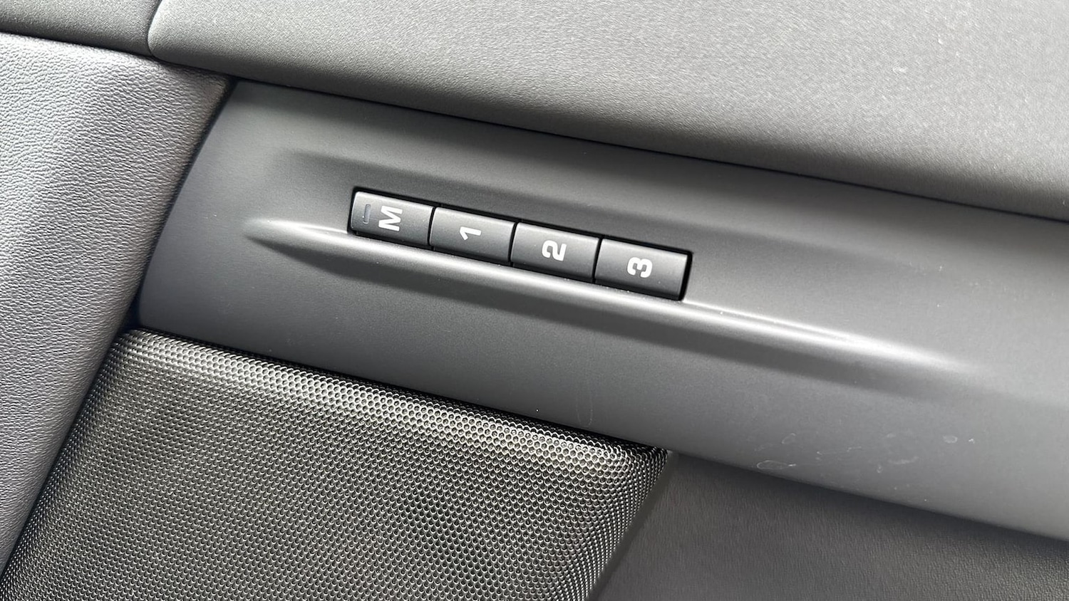Used Land Rover Range Rover Evoque 2025 for sale - 76174191: Photo 25