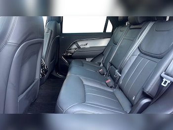 Used Land Rover Range Rover Sport 2024 for sale - 76157235: Photo 4