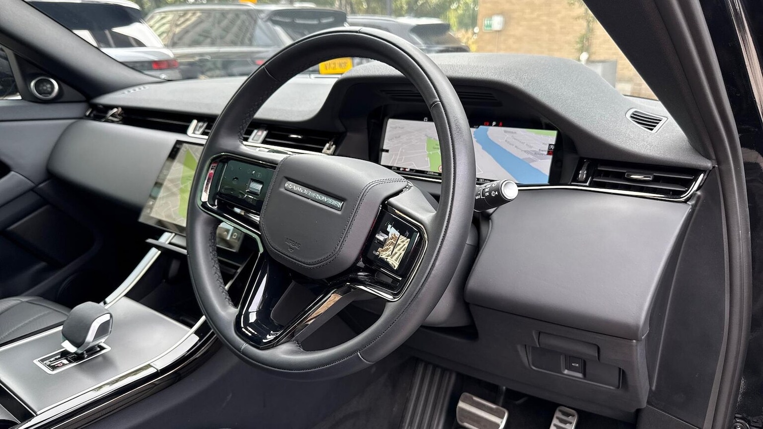 Used Land Rover Range Rover Evoque 2025 for sale - 76035742: Photo 31