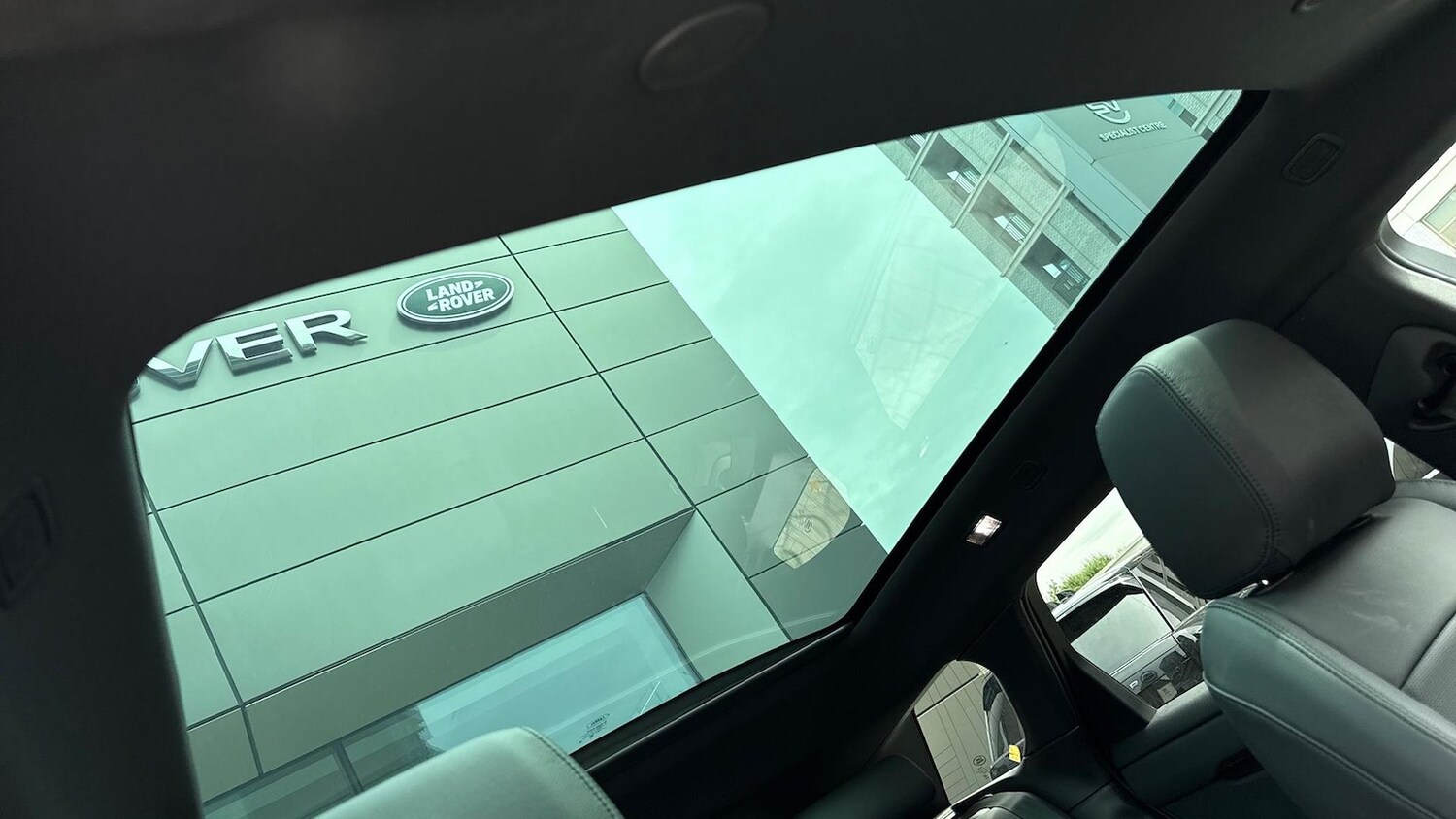 Used Land Rover Range Rover Evoque 2025 for sale - 76019495: Photo 21