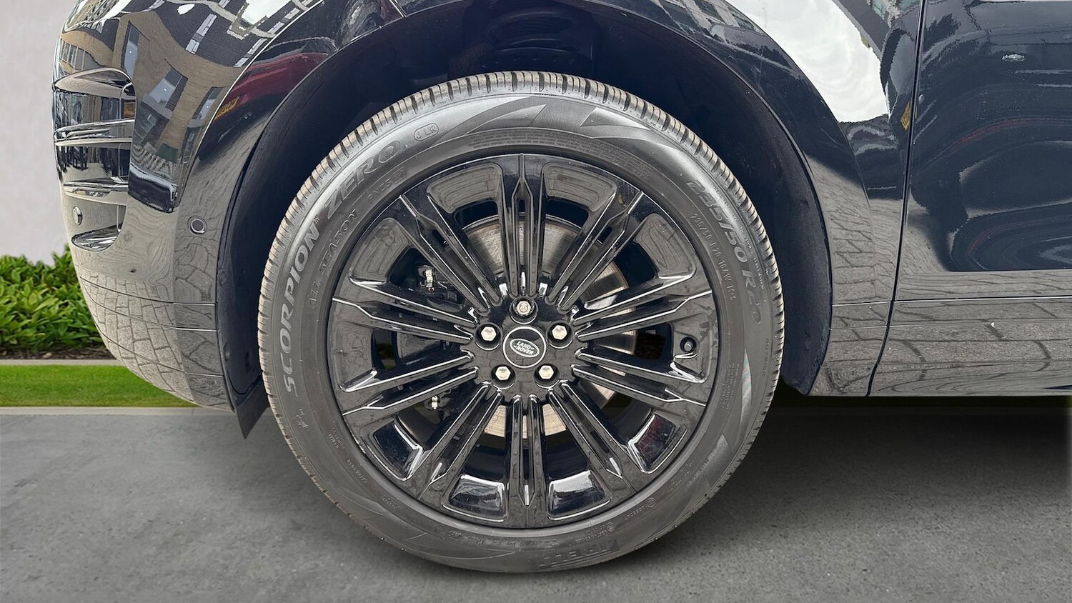 Used Land Rover Range Rover Evoque 2025 for sale - 76019495: Photo 8