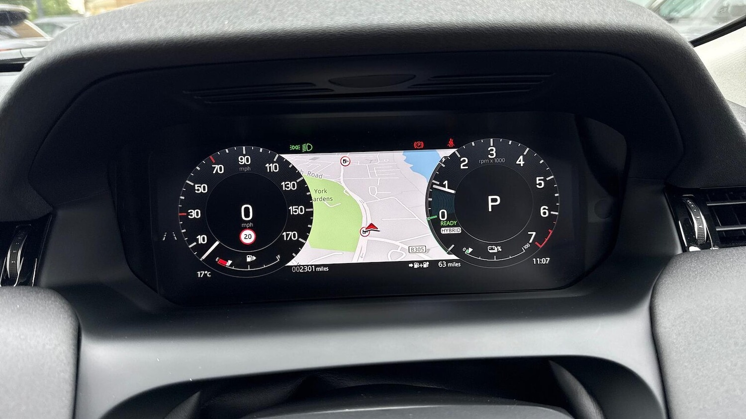 Used Land Rover Discovery Sport 2025 for sale - 76127253: Photo 16