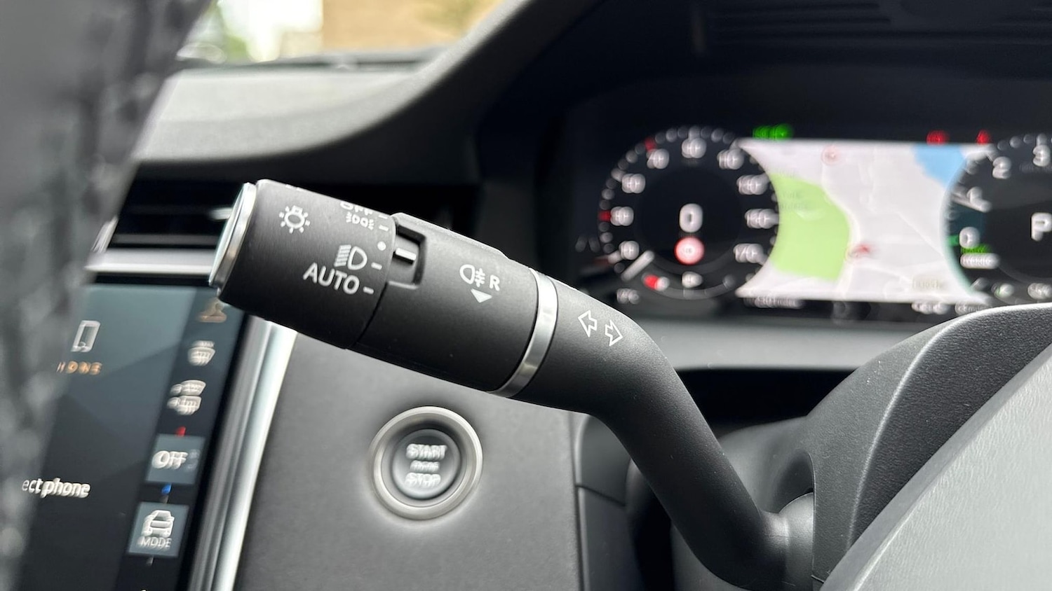 Used Land Rover Discovery Sport 2025 for sale - 76127253: Photo 38