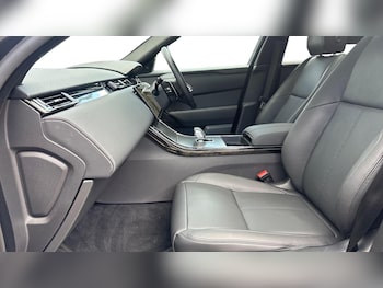 Used Land Rover Range Rover Velar 2024 for sale - 75587313: Photo