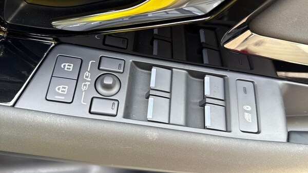 Used Land Rover Range Rover Evoque 2025 for sale - 75535781: Photo 25