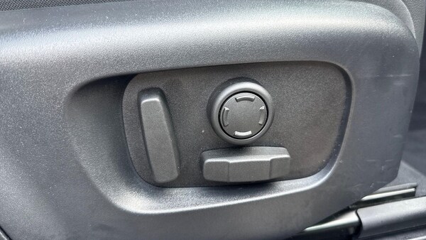 Used Land Rover Range Rover Evoque 2025 for sale - 75536724: Photo 32