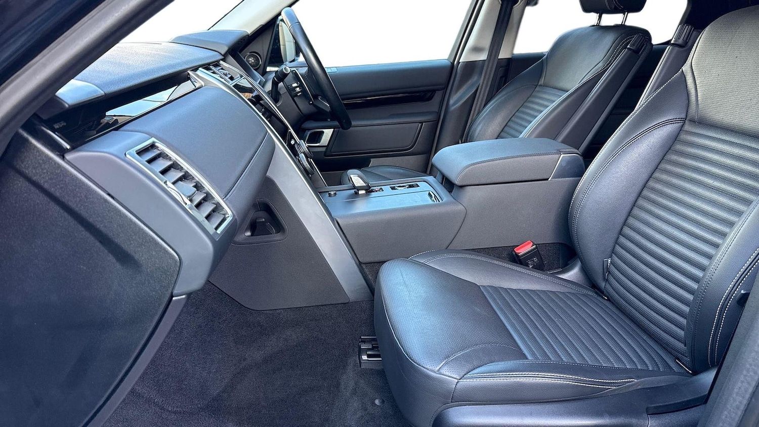 Used Land Rover Discovery 2022 for sale - 76027579: Photo 3