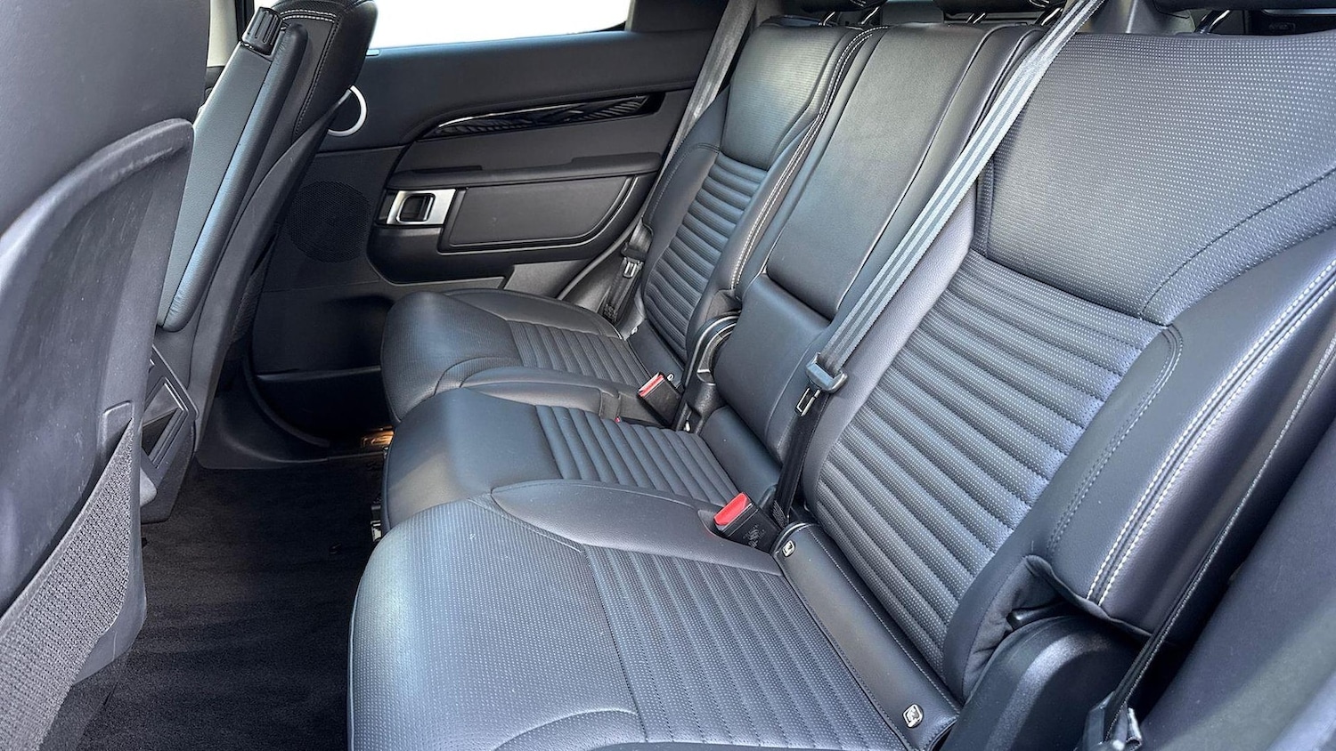Used Land Rover Discovery 2022 for sale - 76027579: Photo 4