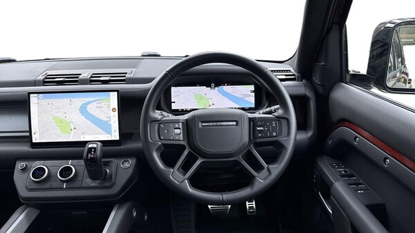 Used Land Rover Defender 2025 for sale - 75535793: Photo 15