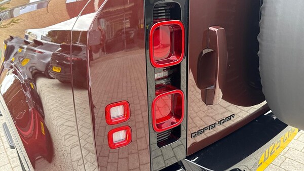 Used Land Rover Defender 2025 for sale - 75535793: Photo 19