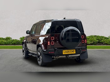 Used Land Rover Defender 2025 for sale - 75535793: Photo