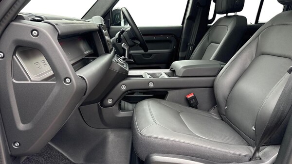 Used Land Rover Defender 2025 for sale - 75535793: Photo 3