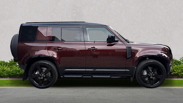 Used Land Rover Defender 2025 for sale - 75535793: Photo 5