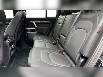 Used Land Rover Defender 2023 for sale - 75975274: Photo