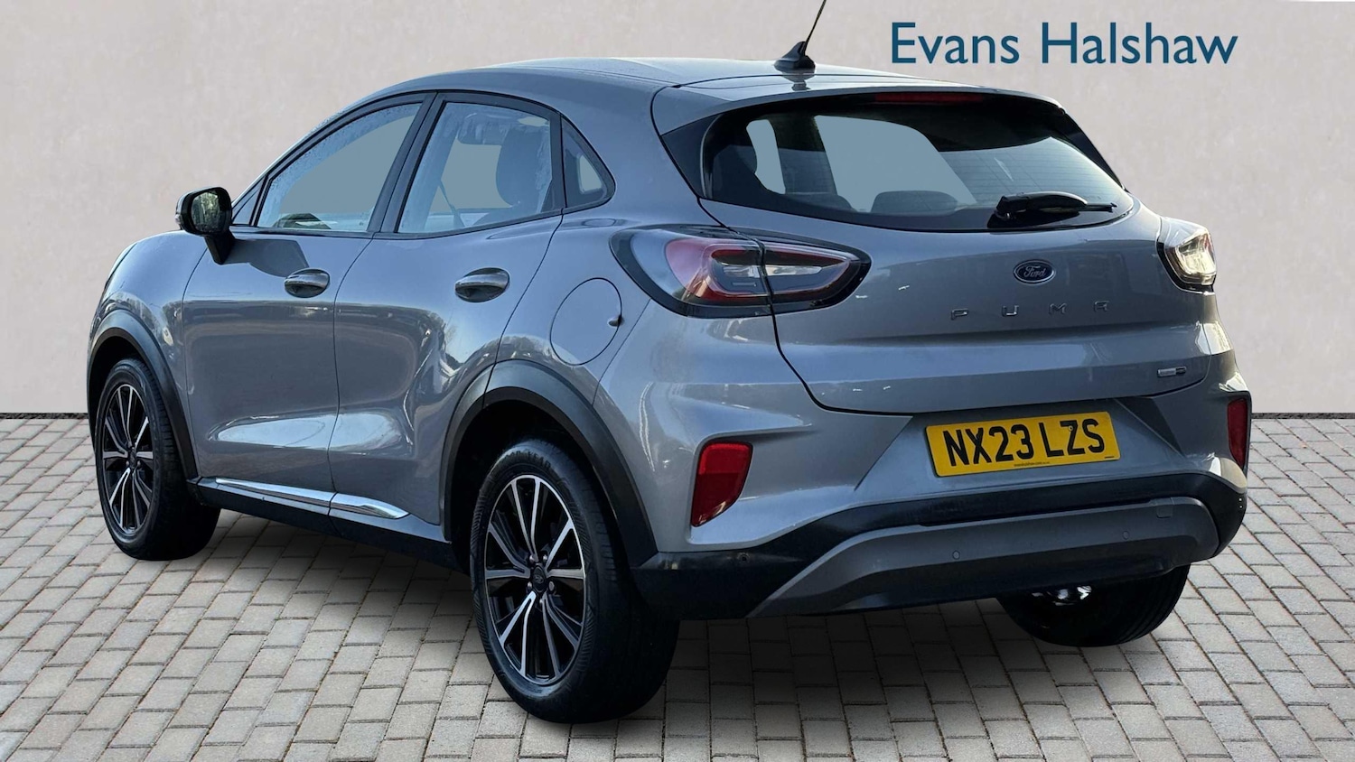 Used Ford Puma 2023 for sale - 76789332: Photo 4