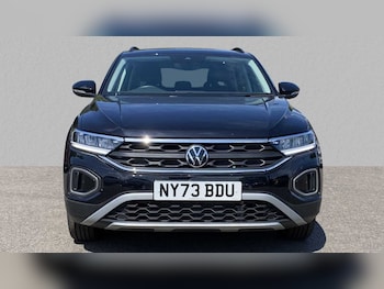 Used Volkswagen T-Roc 2024 for sale - 75317382: Photo