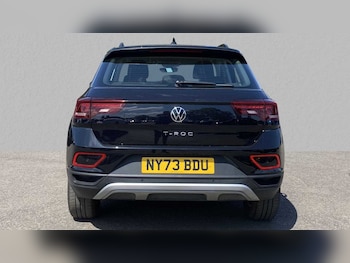 Used Volkswagen T-Roc 2024 for sale - 75317382: Photo