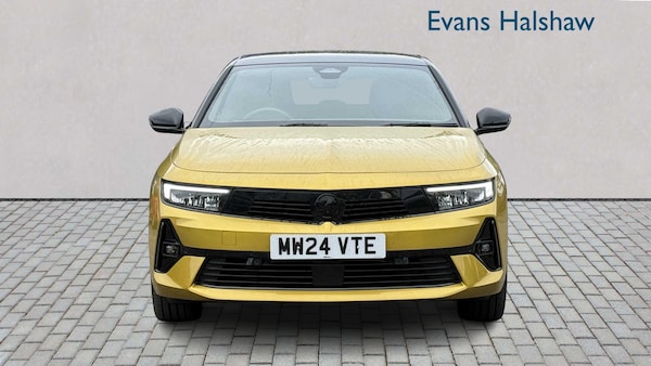 Used Vauxhall Astra 2024 for sale - 76242466: Photo 2