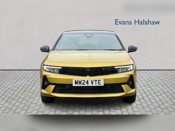 Used Vauxhall Astra 2024 for sale - 76242466: Photo 2