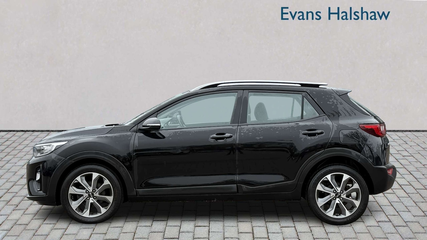 Used Kia Stonic 2018 for sale - 77996246: Photo 6