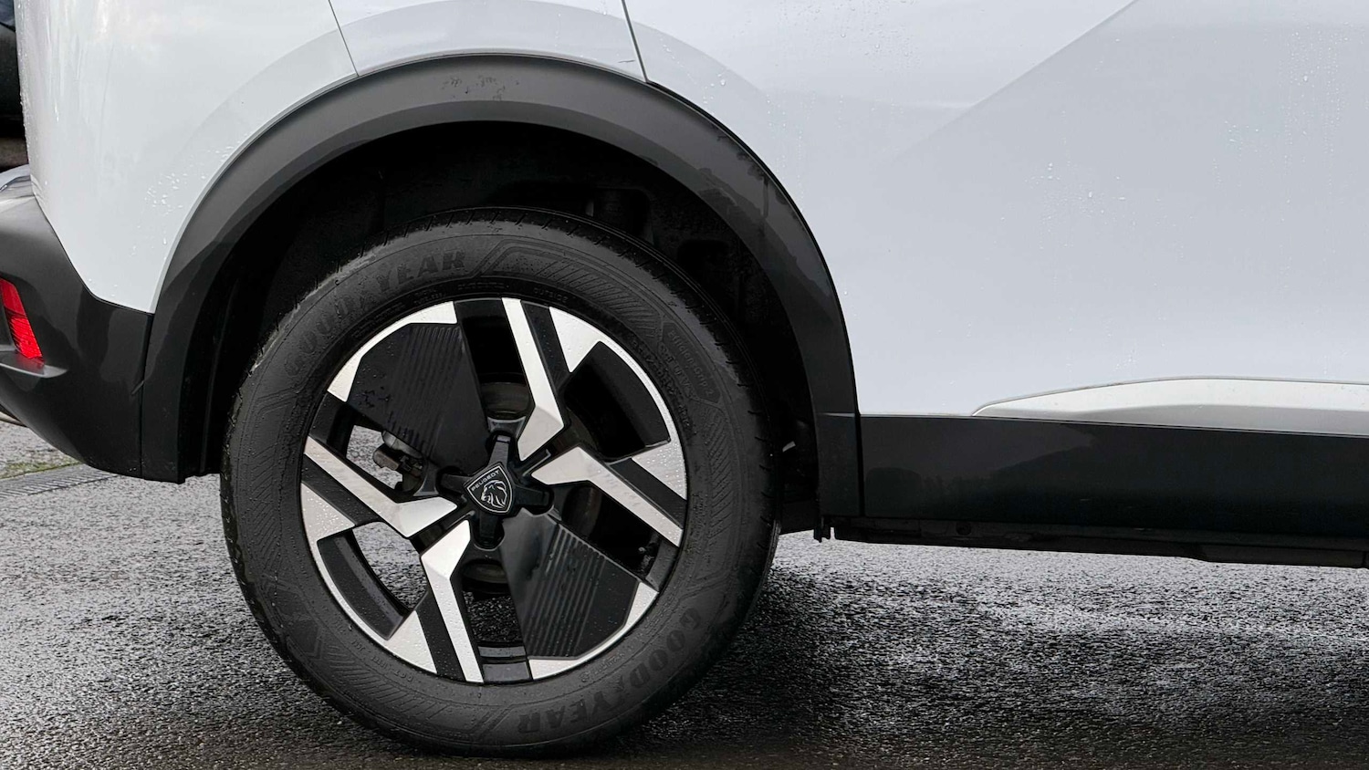 Used Peugeot 2008 2024 for sale - 77158419: Photo 12