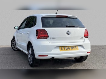 Used Volkswagen Polo 2015 for sale - 75592250: Photo
