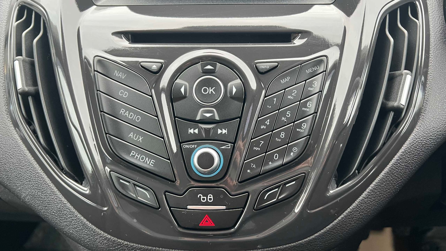 Used Ford Transit Courier 2018 for sale - 76755248: Photo 18