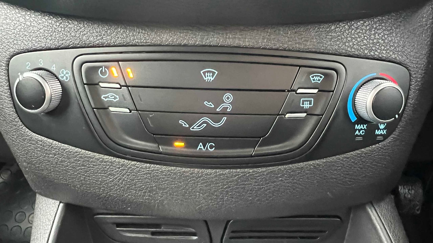 Used Ford Transit Courier 2018 for sale - 76755248: Photo 19