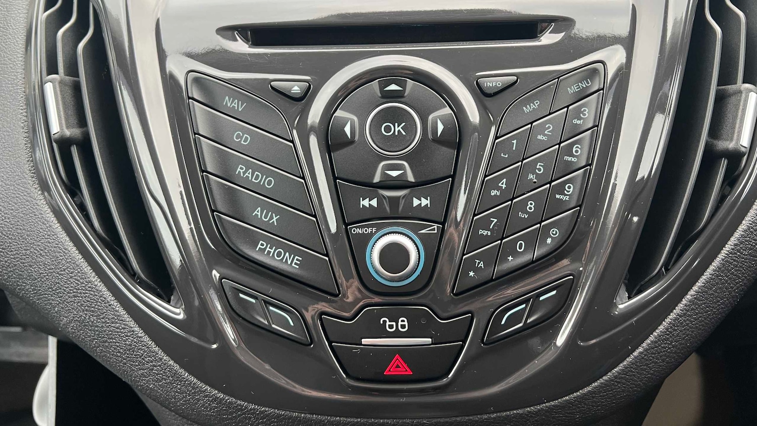 Used Ford Transit Courier 2018 for sale - 76755248: Photo 27