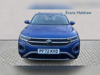 Used Volkswagen T-Roc 2023 for sale - 77698931: Photo