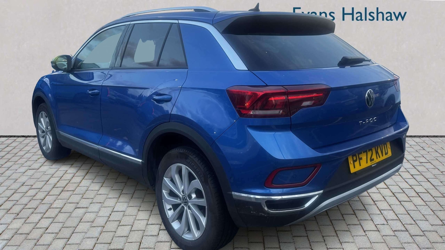 Used Volkswagen T-Roc 2023 for sale - 77698931: Photo 5