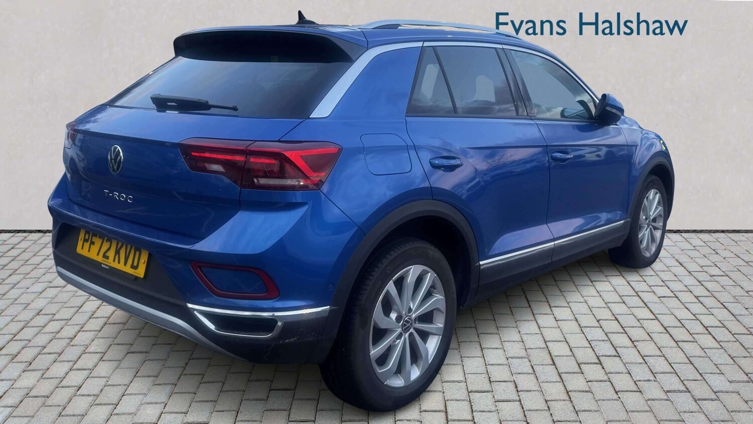 Used Volkswagen T-Roc 2023 for sale - 77698931: Photo 7