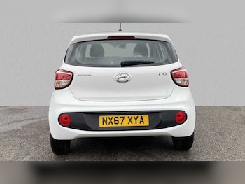 Used Hyundai i10 2017 for sale - 75316643: Photo