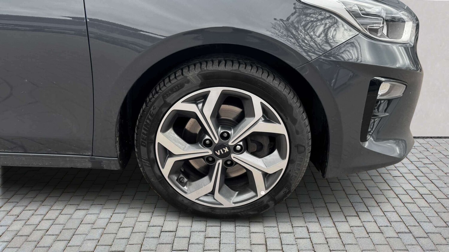 Used Kia Ceed for sale - 77859102: Photo 10