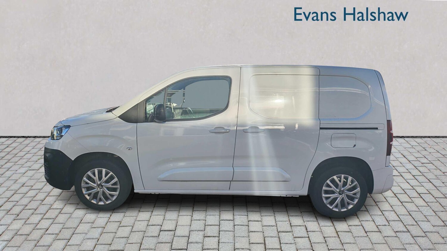 Used Citroen Berlingo 2023 for sale - 76661745: Photo 3