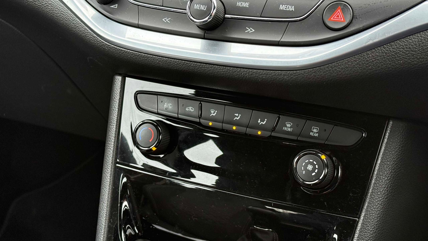 Used Vauxhall Astra 2017 for sale - 77158516: Photo 17