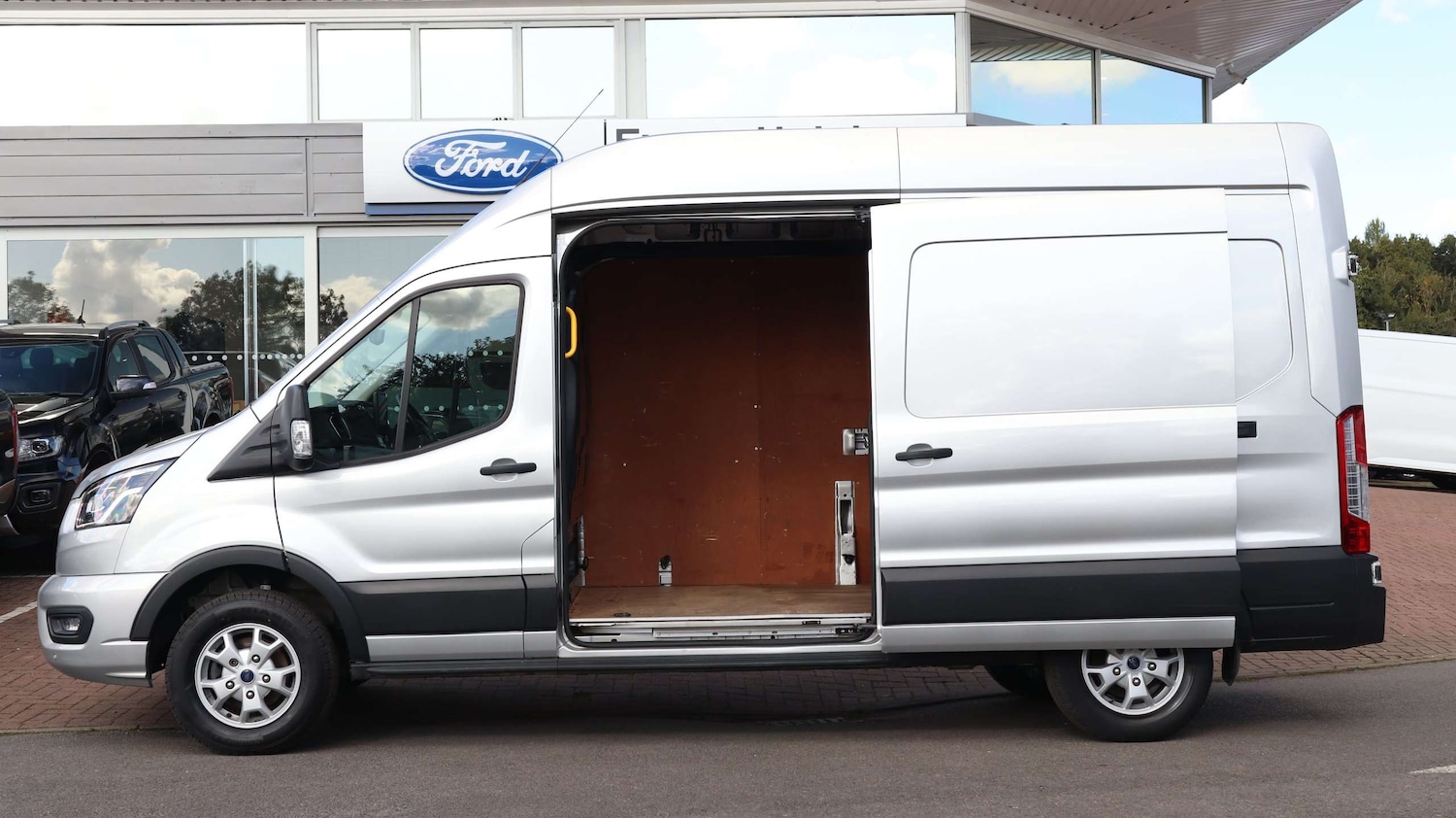 Used Ford Transit 2024 for sale - 76732272: Photo 10