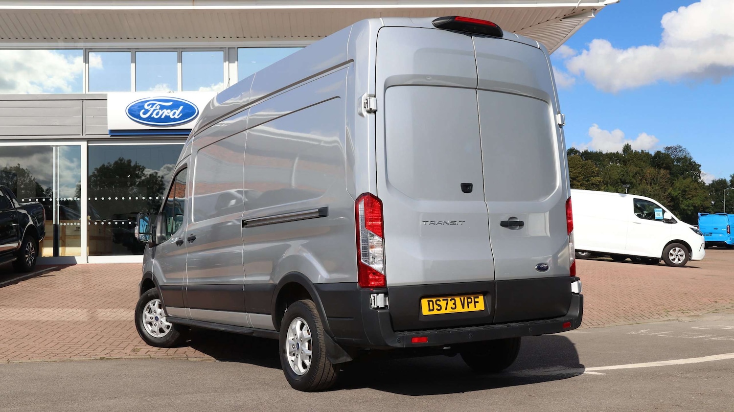 Used Ford Transit 2024 for sale - 76732272: Photo 2