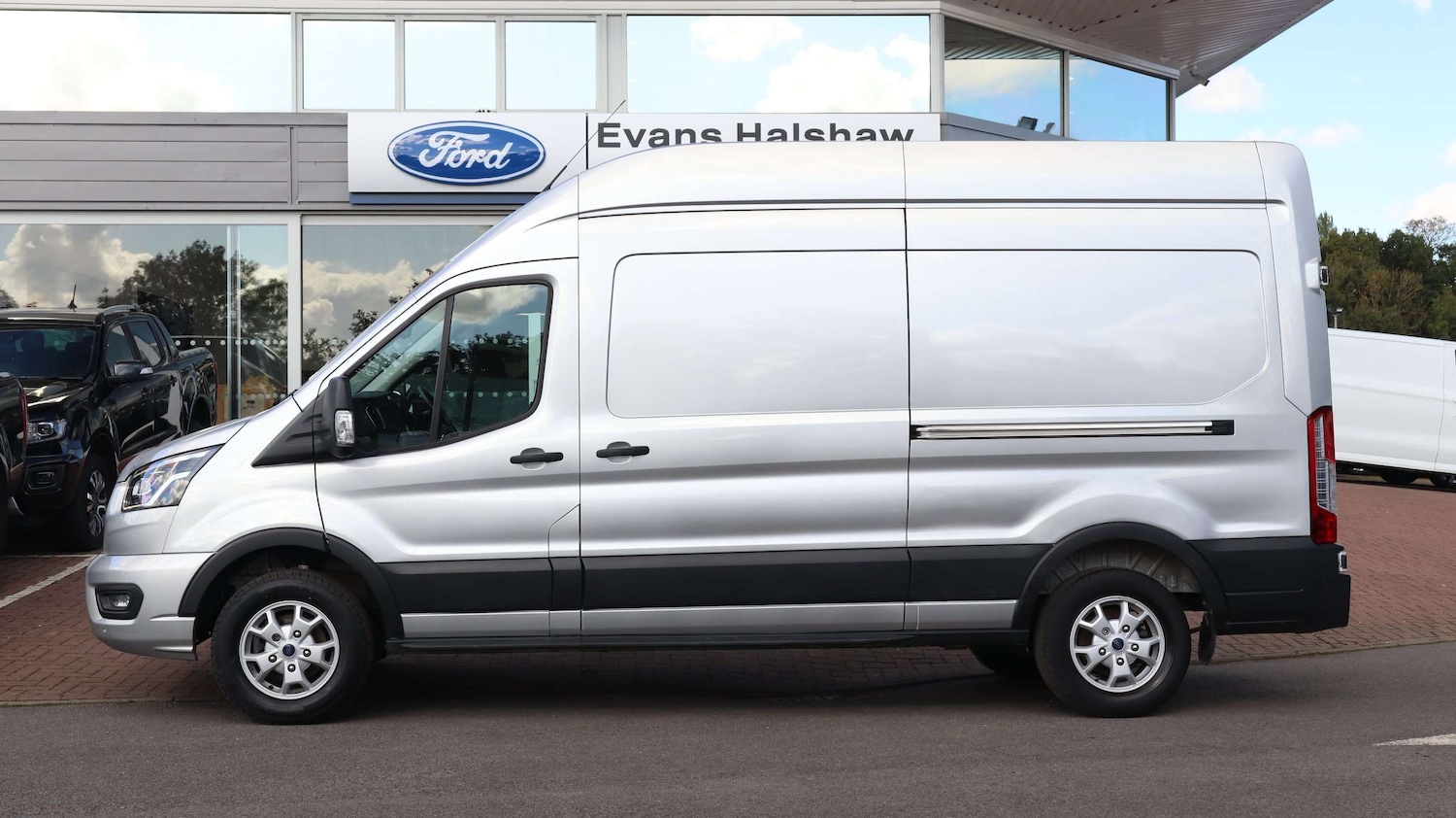 Used Ford Transit 2024 for sale - 76732272: Photo 9