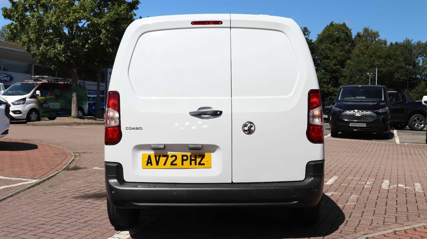 Used Vauxhall Combo 2022 for sale - 76902293: Photo 7