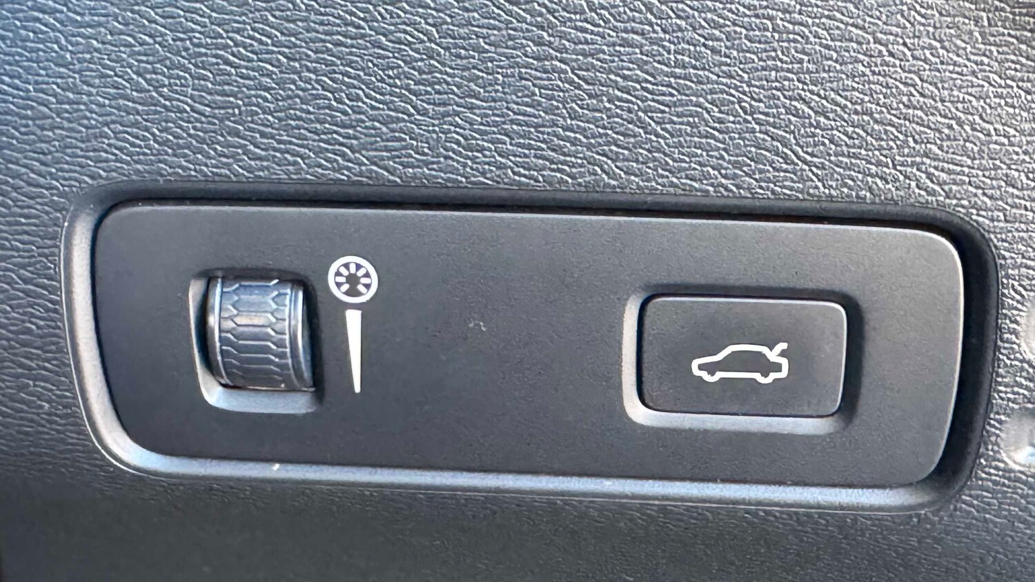 Used Volvo XC40 2020 for sale - 77928368: Photo 20